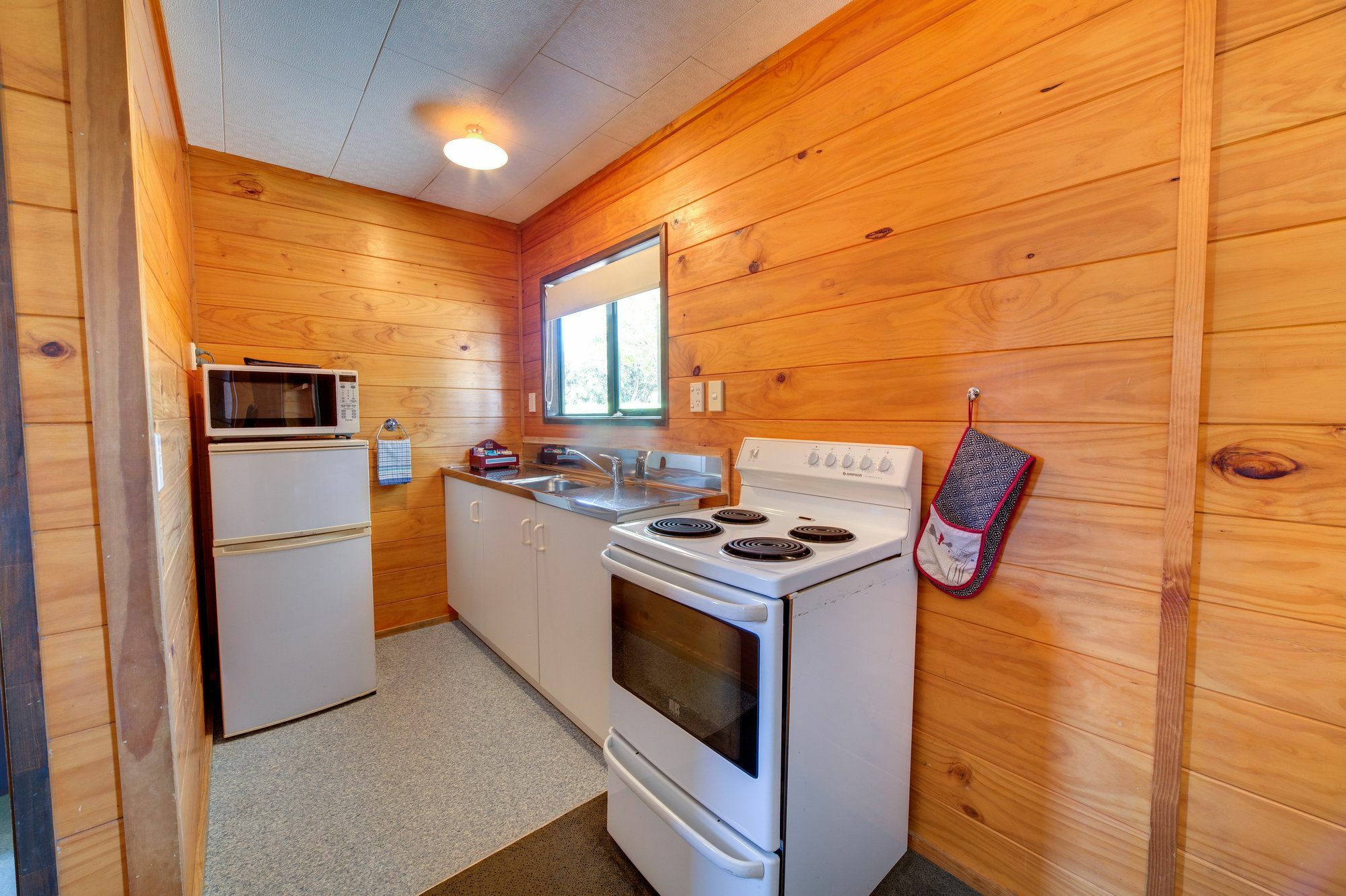 Wellington Top 10 Holiday Park Lower Hutt Exterior foto